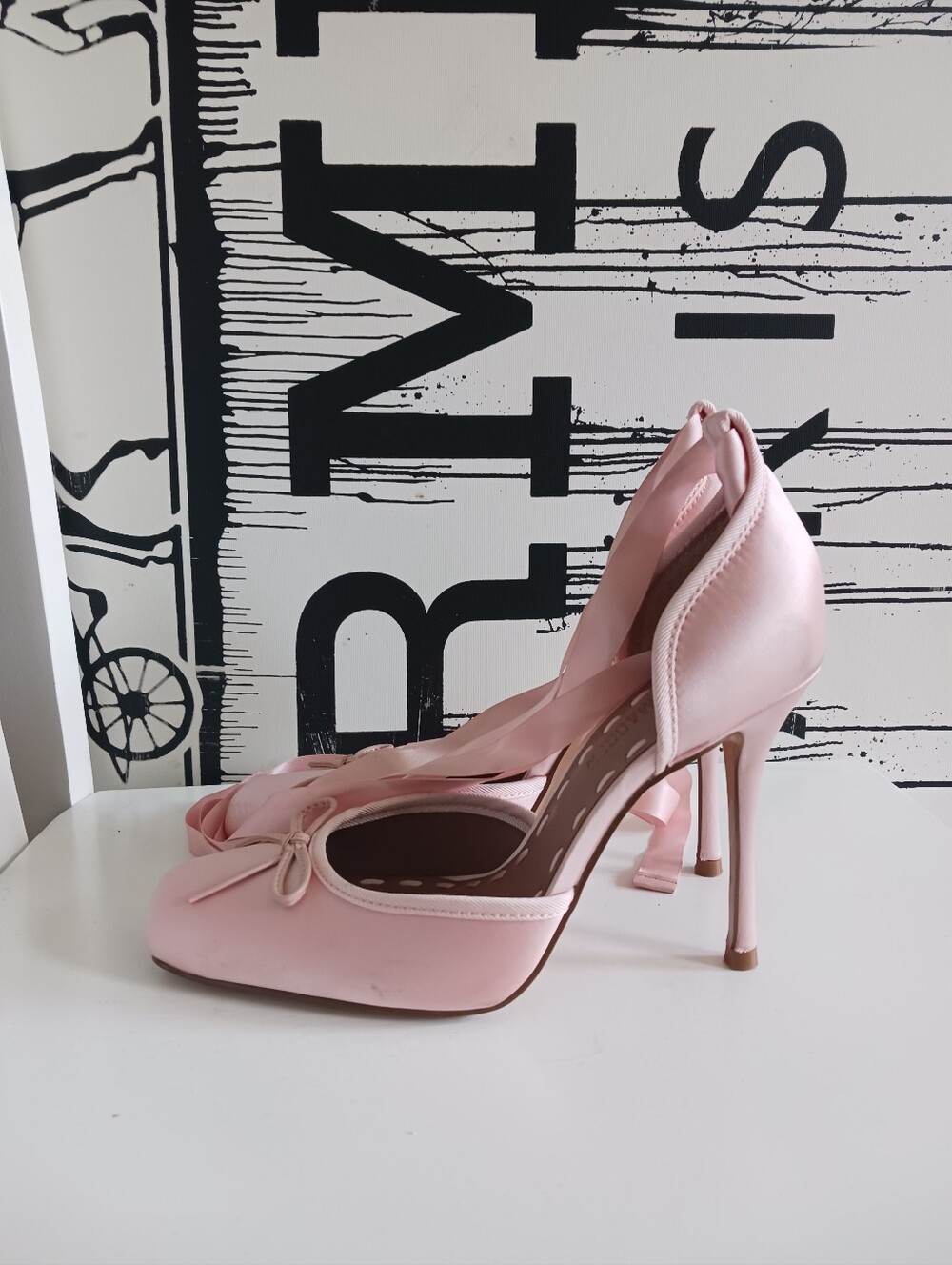 Steve Madden Blush Pink Satin Ankle Tie Ballet Heels Size 7.5 - Picture 6 of 13